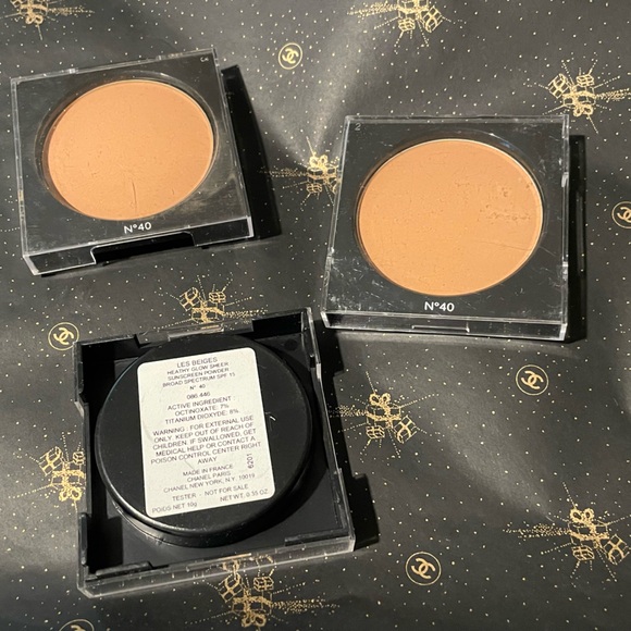 - Chanel.Les Beiges healthy glow sheer colour SPF 15 powder foundation N40